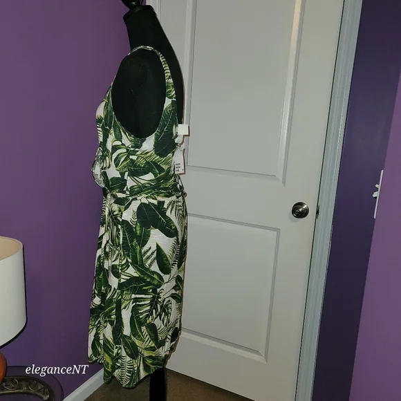 H & M Safari  style  faux-wrap Sleeveless Dress Sz: Large  NWT - Picture 8 of 12